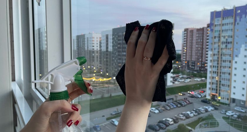 Всего 4 ложки в воду — и окна прозрачнее хрусталя: в 100 раз эффективнее химии — без разводов и налета Всего 4 ложки в воду — и окна прозрачнее хрусталя: в 100 раз эффективнее химии — без разводов и налета