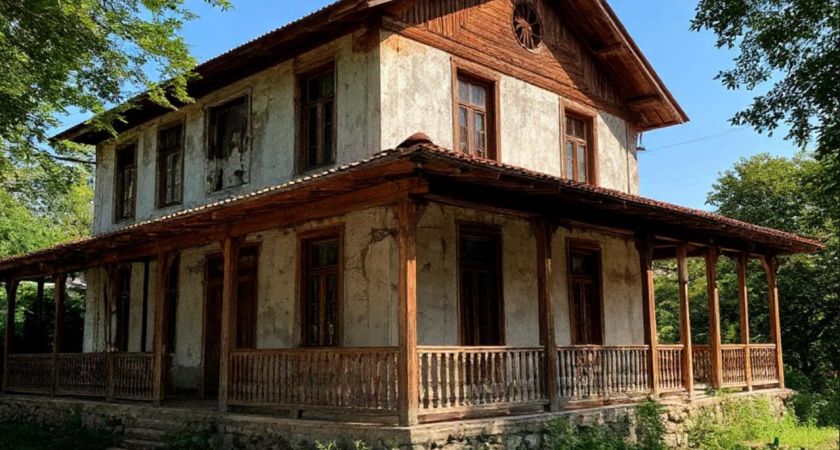 Купили дом мечты в Абхазии, сделали ремонт, а через год сбежали, оставив почти всё имущество: вот в чём причина