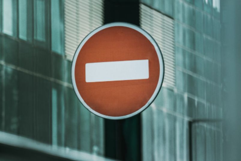 Все в объезд: ограничение движения на важной дороге ожидает водителей столицы ДФО - дата