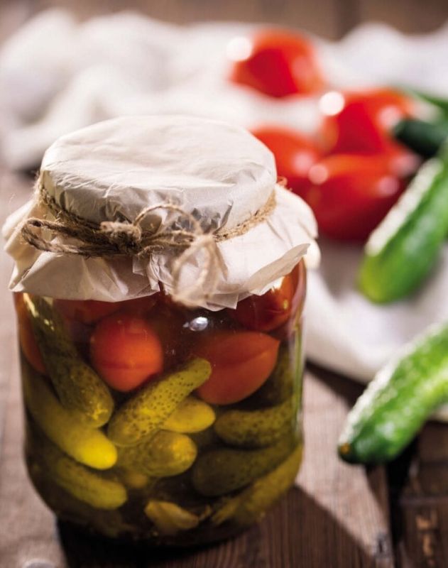 Огурцы с красной смородиной: новый взгляд на летние заготовки