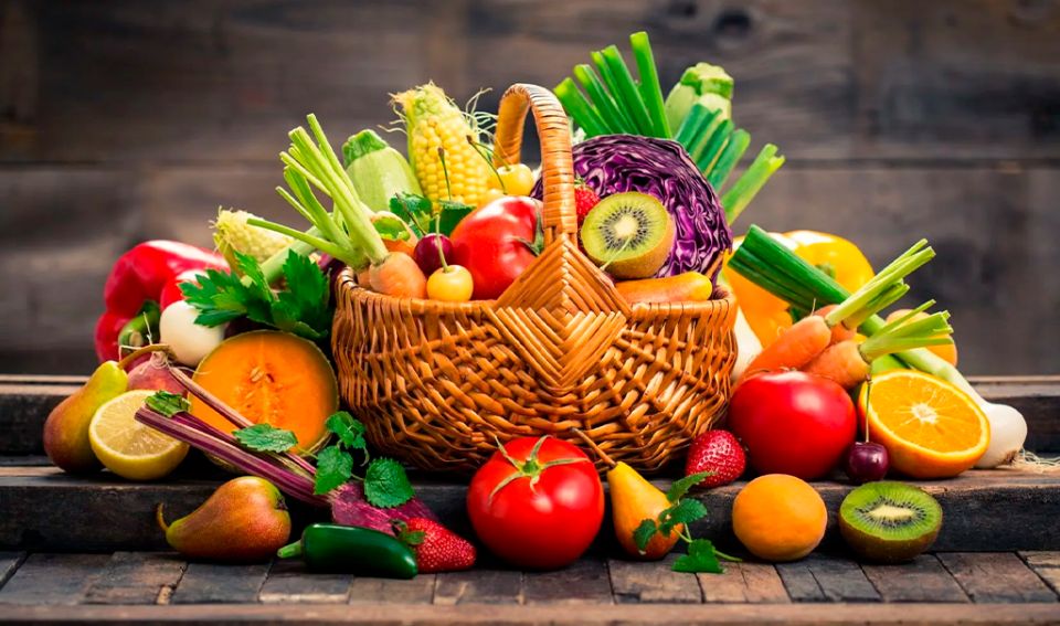 Сезонное снижение цен: заслуга природы или рук власти?