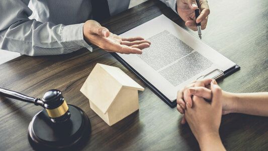 Нетрудоспособные иждивенцы в наследстве: почему их доля стала обязательной и как оформить