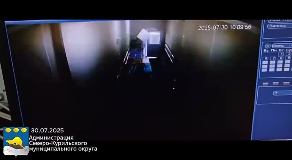   ѻ:  -        