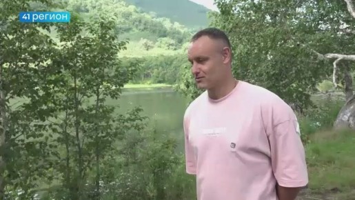      Ը    