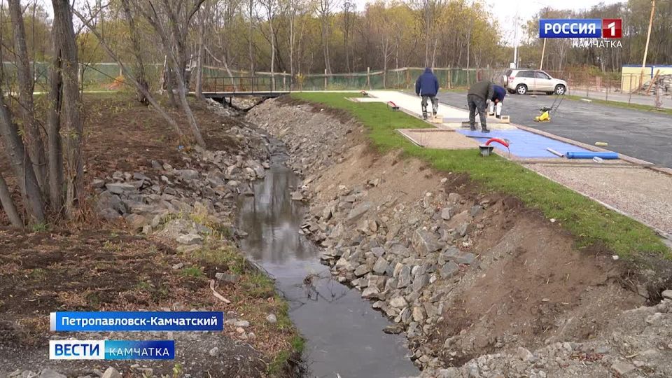 Благоустройство первой в Петропавловске инклюзивной площадки завершается