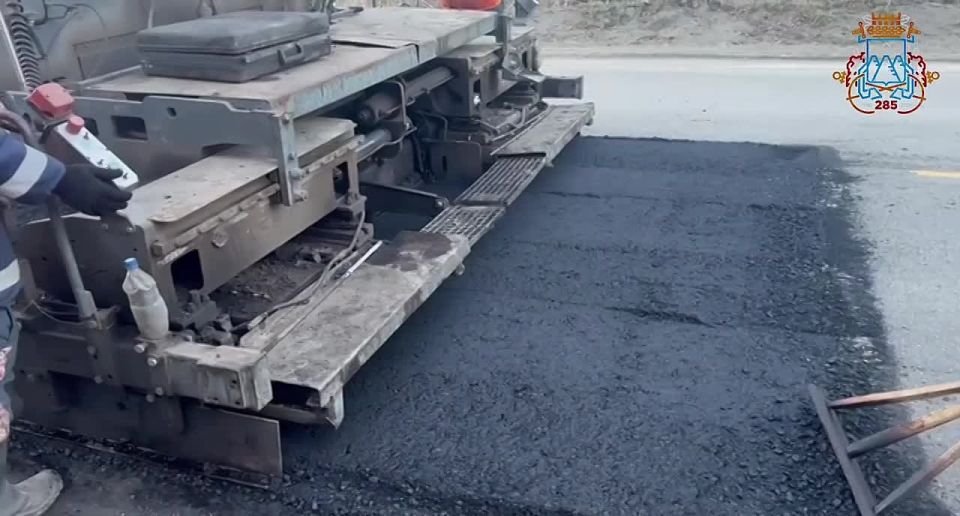 Дорожные службы продолжают проводить работы по текущему ремонту