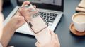 Пожелтевший чехол смартфона мигом засияет как новый: поможет простое средство