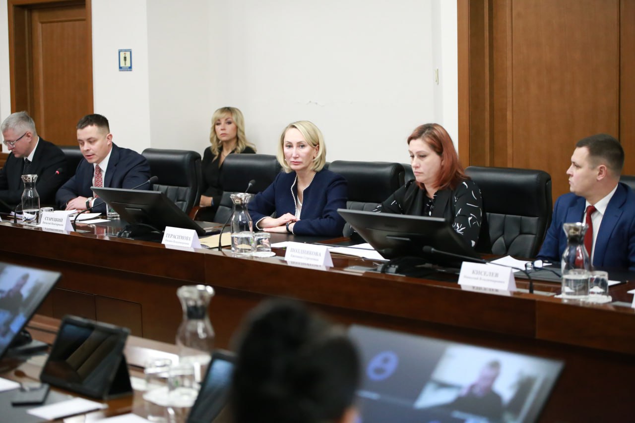 Депутаты камчатского парламента согласовали назначение членов нового состава краевого Правительства Депутаты камчатского парламента согласовали назначение членов нового состава краевого Правительства