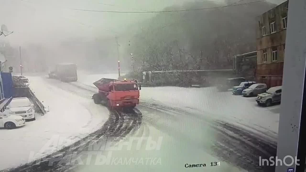 Петропавловска сковали пробки