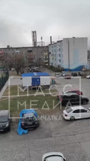 Циклон набирает обороты. Сильный ветер настиг Елизово