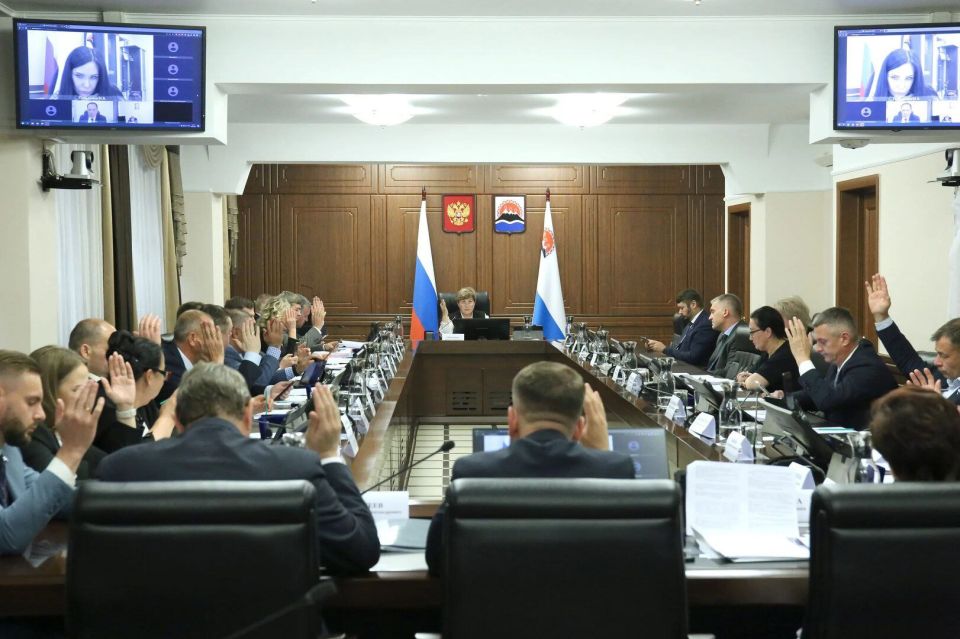 Депутаты Заксобрания утвердили кандидатуры для нового состава правительства