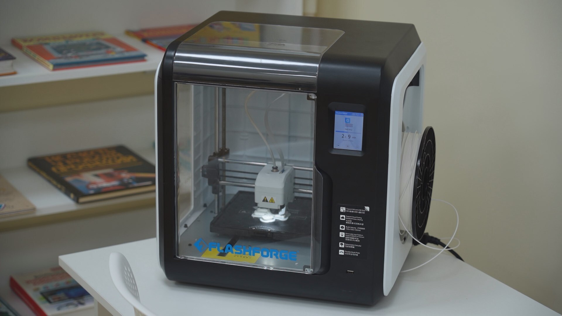 В Петропавловске-Камчатском после капитального ремонта открылась Центральная детская библиотека имени Георгия Поротова В Петропавловске-Камчатском после капитального ремонта открылась Центральная детская библиотека имени Георгия Поротова