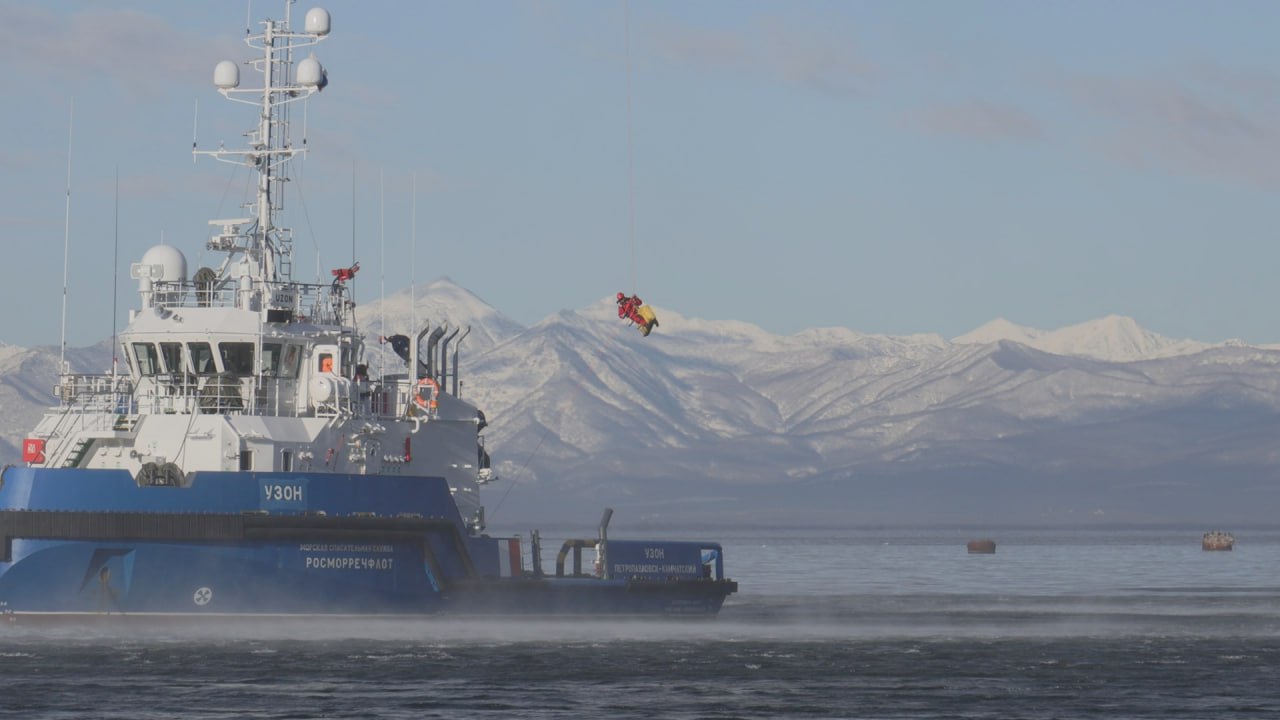 Зрелищные учения прошли в четверг днём в Петропавловске-Камчатском Зрелищные учения прошли в четверг днём в Петропавловске-Камчатском