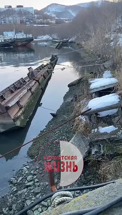 В Богородском озере утонул автомобиль, сообщает "Камчатская жизнь"