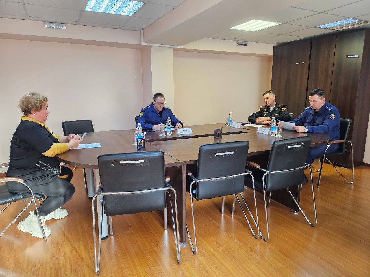 Заместитель прокурора края Евгений Пауль провел личный прием жителей Вилючинска Заместитель прокурора края Евгений Пауль провел личный прием жителей Вилючинска