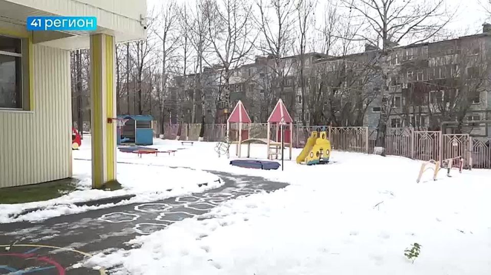 Рекреацию в детском саду № 50 «Звёздочка» в Петропавловске помогли отремонтировать депутаты 4-го избирательного округа краевого Законодательного собрания