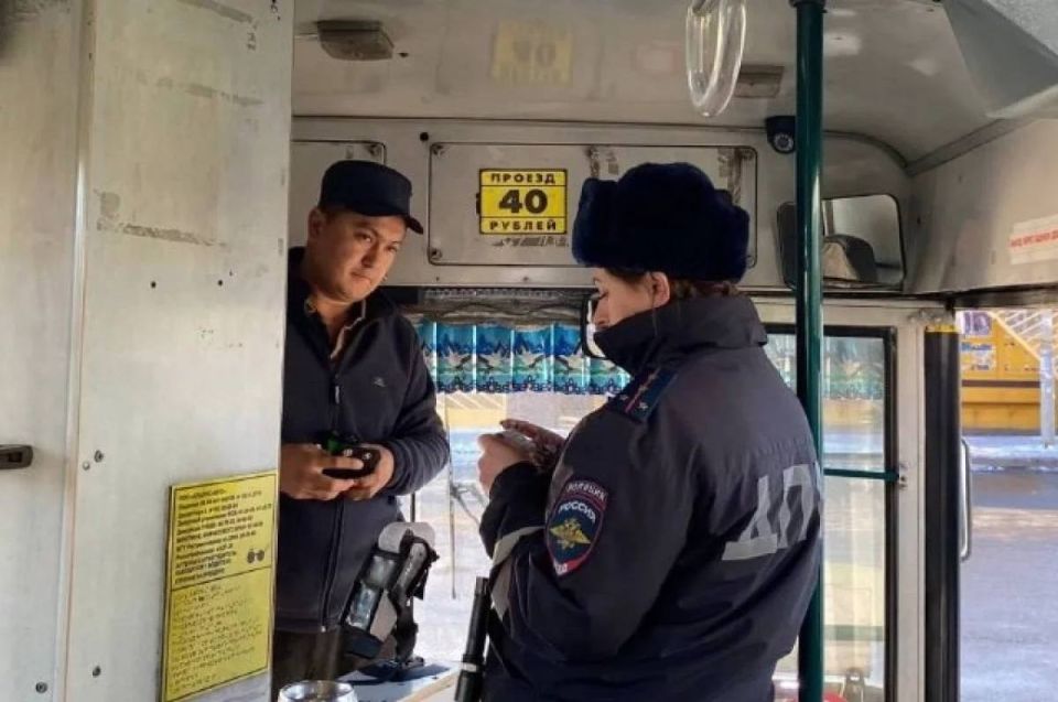 Водителей автобусов в Петропавловске пожюрили за грязные салоны