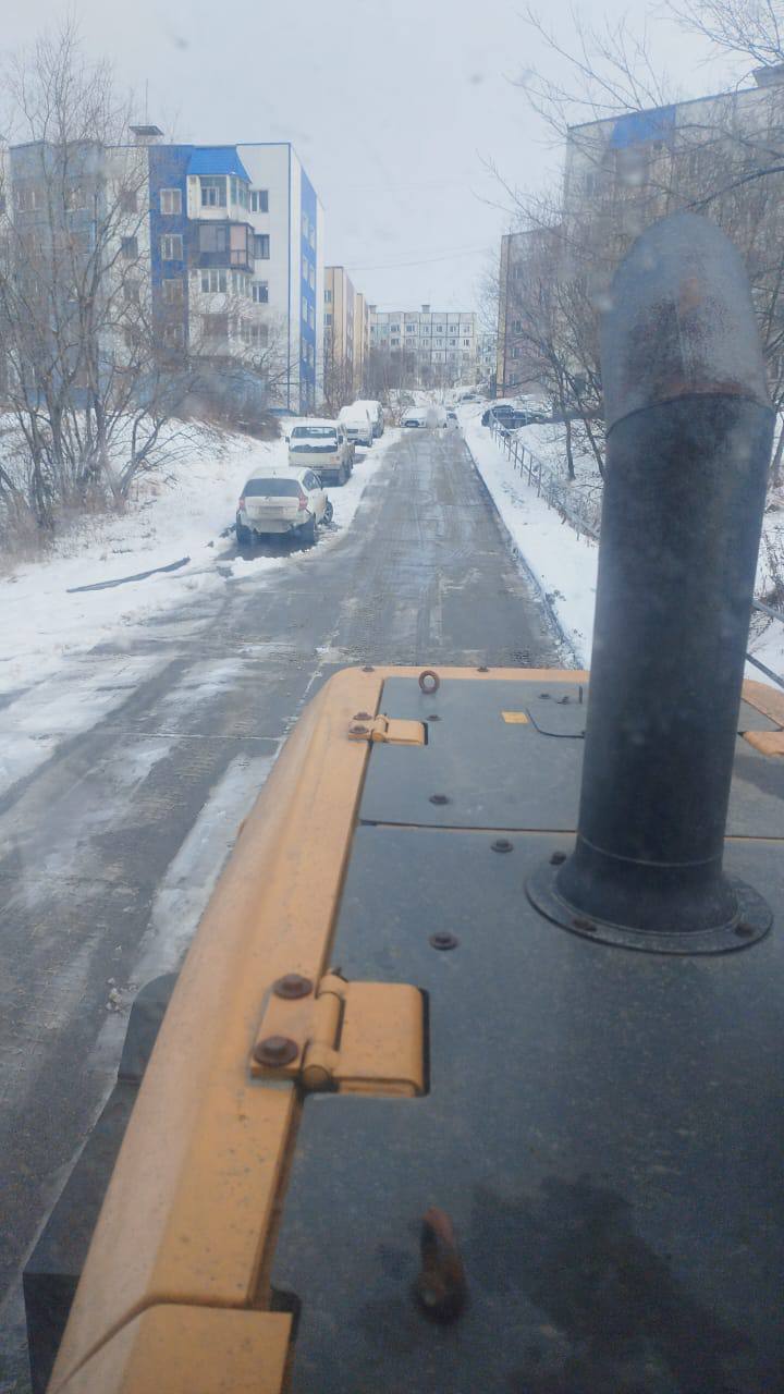 Город день за днем. 2 ноября 2025 года Дорожные службы продолжают ликвидацию последствий циклона Город день за днем. 2 ноября 2025 года Дорожные службы продолжают ликвидацию последствий циклона