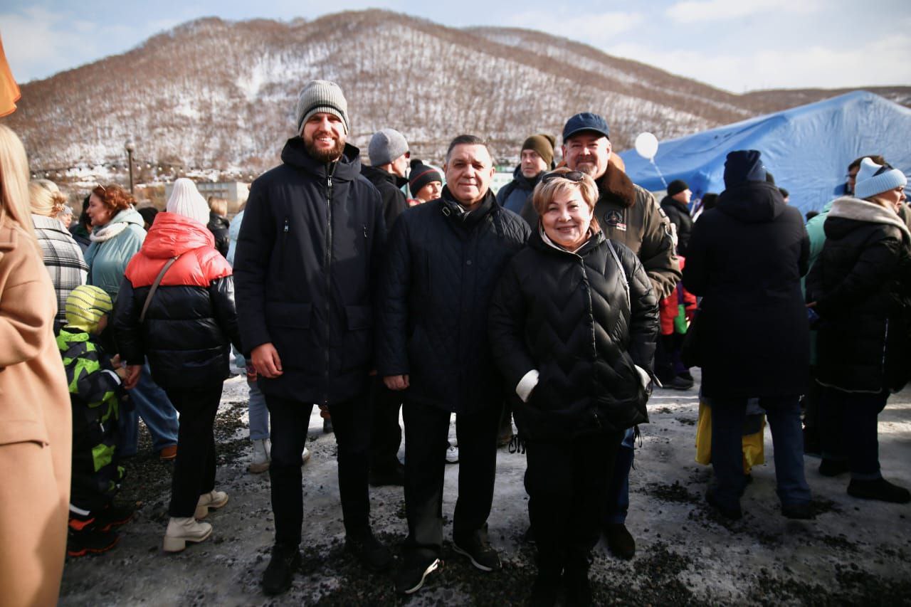 В ПетропавловскеКамчатском проходят торжества в честь Дня народного единства В ПетропавловскеКамчатском проходят торжества в честь Дня народного единства