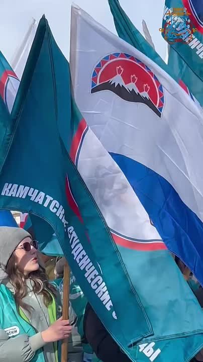 В единстве наша сила!. На городской площадке «Экосистема. Дача» продолжается концертная программа «Народов много - Родина одна», посвящённая Дню народного единства