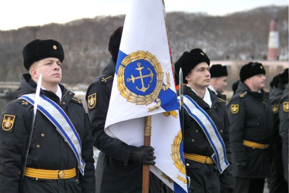День моряка-надводника и 84-летие бригады кораблей ТОФ отметили на Камчатке