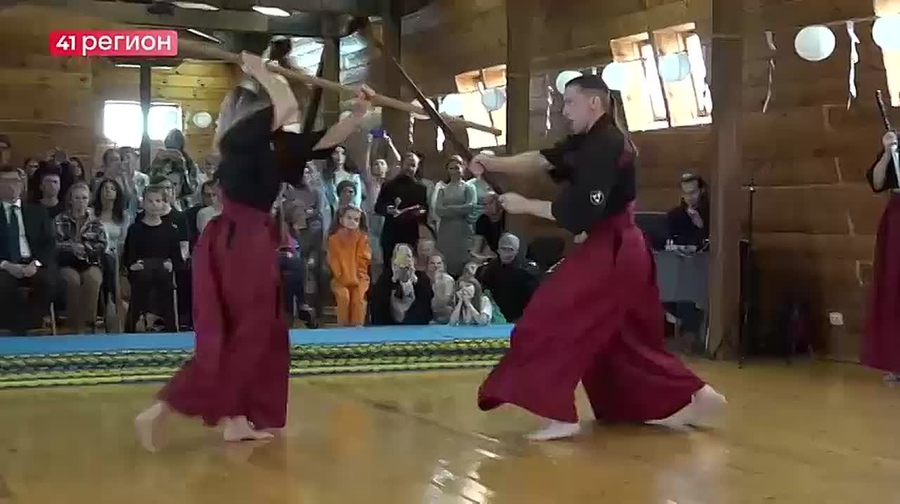 Рыцари, самураи, казаки – и всё это на Камчатке: юбилейный фестиваль традиционных боевых искусств состоялся в краевой столице