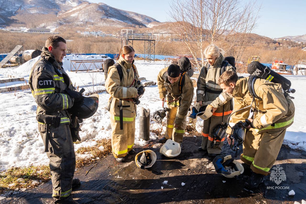У камчатских школьников прошли занятия в теплодымокамере У камчатских школьников прошли занятия в теплодымокамере