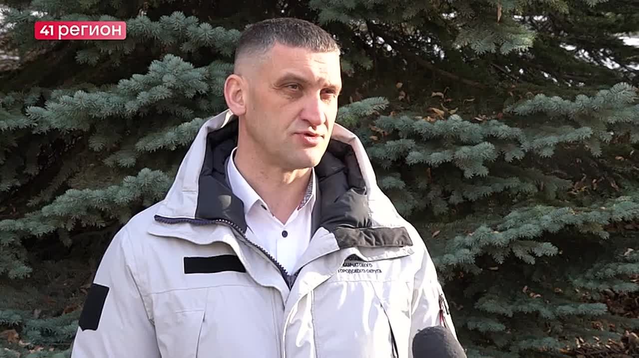 Работа по выявлению нарушений правил парковки транспортных средств во внутриквартальных проездах и дворах продолжается в столице Камчатки