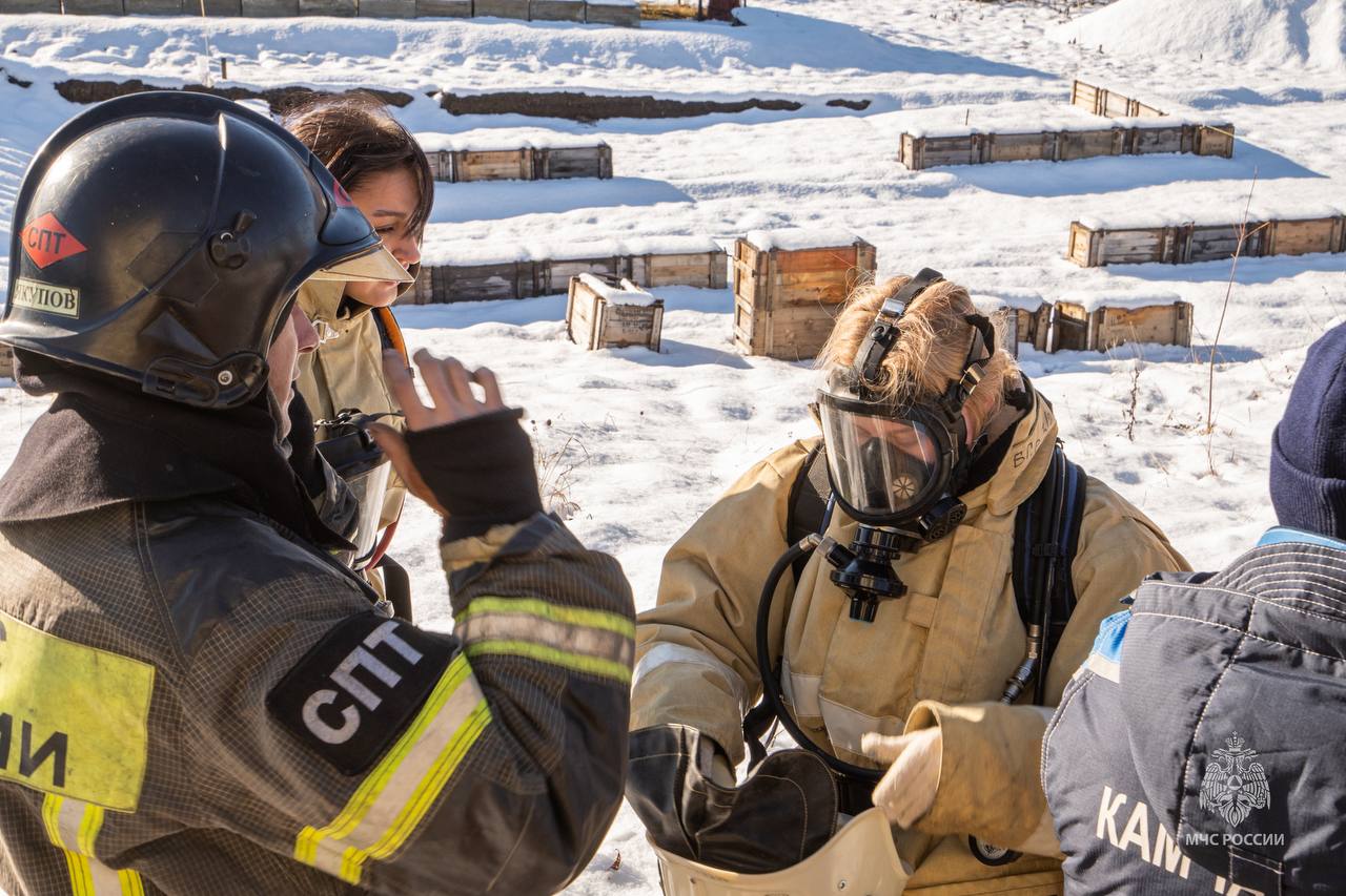 У камчатских школьников прошли занятия в теплодымокамере У камчатских школьников прошли занятия в теплодымокамере