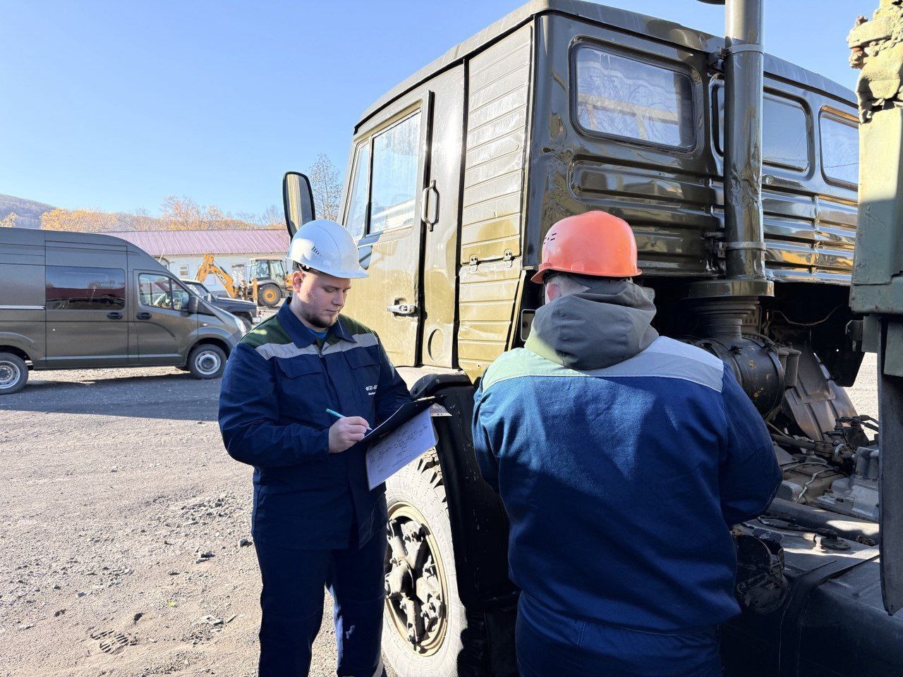 На Камчатке военные коммунальщики ВМФ завершили перевод техники на зимний режим эксплуатации