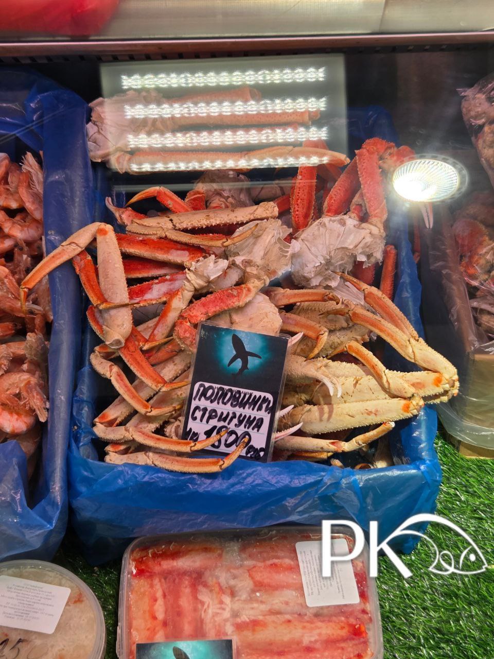 Сколько стоят крабы сегодня на Камчатке? Фото актуальных ценников на рынке в "Плазе" Сколько стоят крабы сегодня на Камчатке? Фото актуальных ценников на рынке в "Плазе"