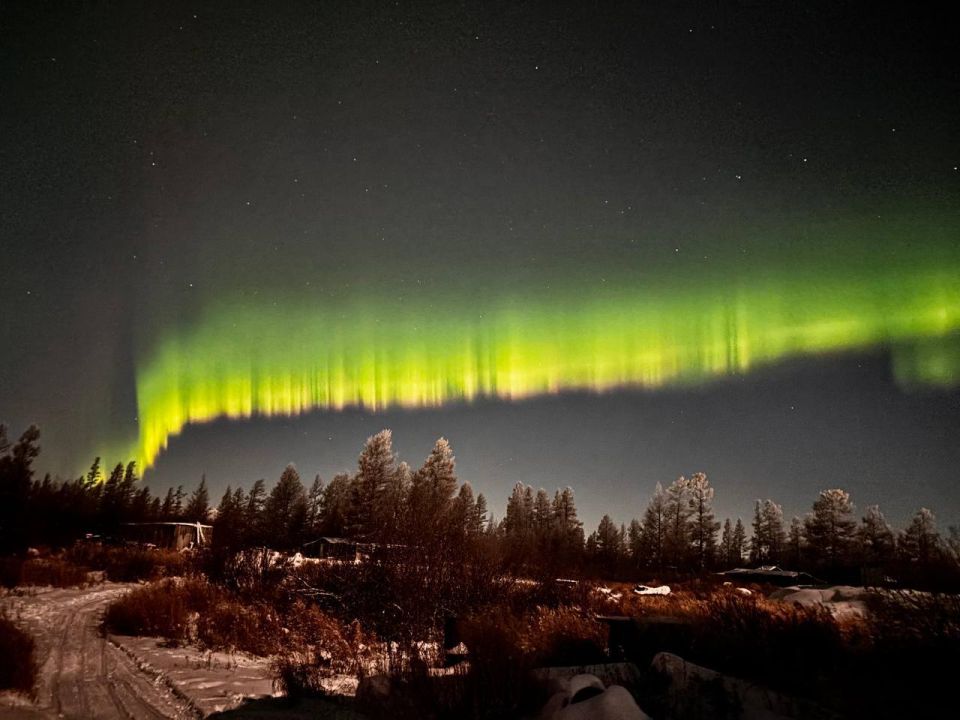 Северное сияние сегодня ночью в селе Аянка, Пенжинский район