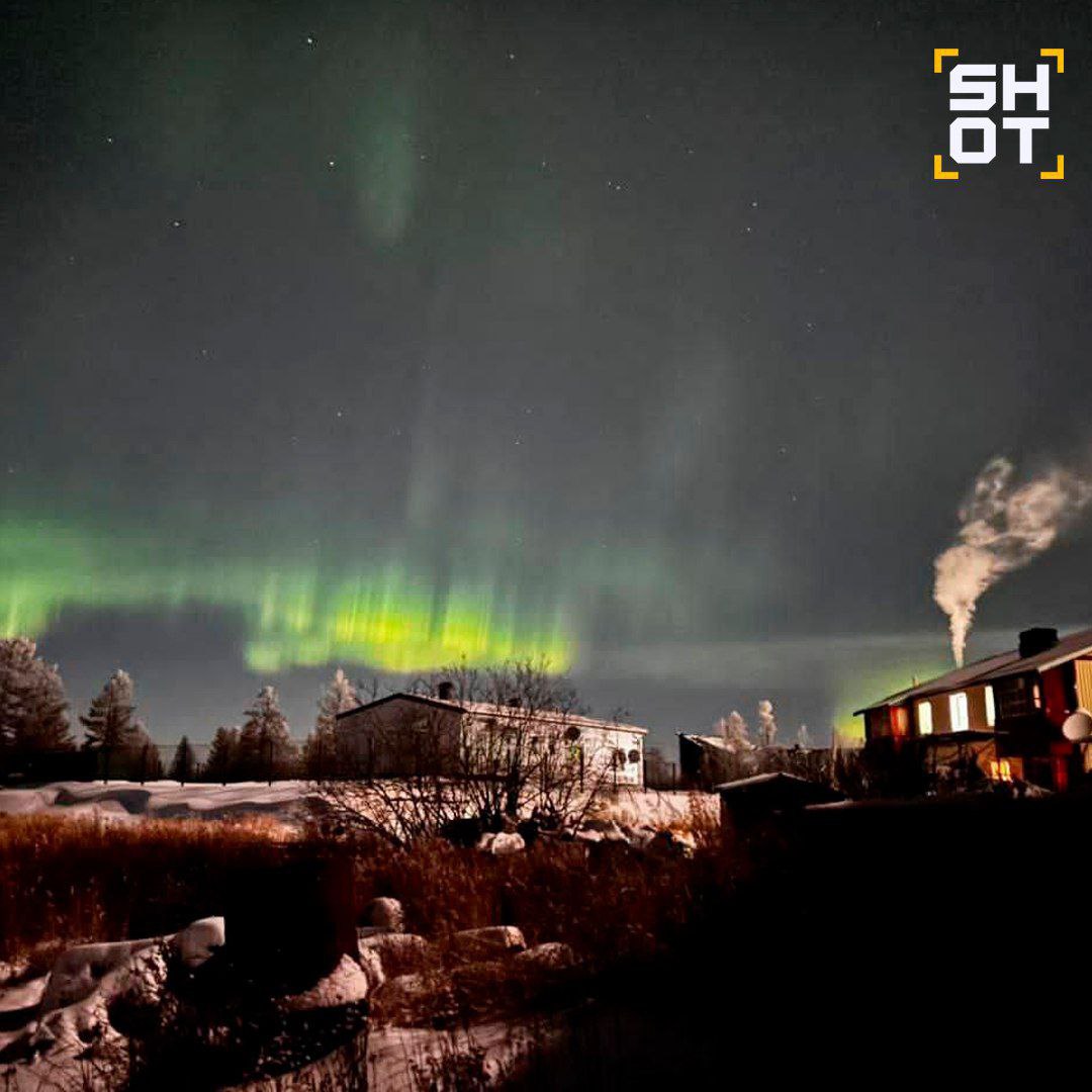 Немного красоты с Камчатки — сегодня ночью жители края могли наблюдать в небе невероятное Северное сияние Немного красоты с Камчатки — сегодня ночью жители края могли наблюдать в небе невероятное Северное сияние