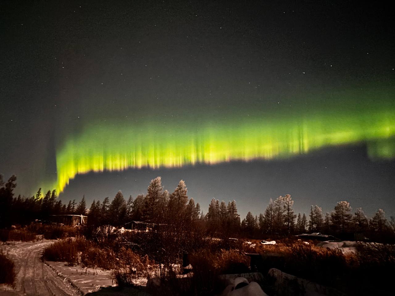 СЕВЕРНОЕ СИЯНИЕ. В ночном небе над северными районами Камчатки было зафиксировано северное сияние СЕВЕРНОЕ СИЯНИЕ. В ночном небе над северными районами Камчатки было зафиксировано северное сияние