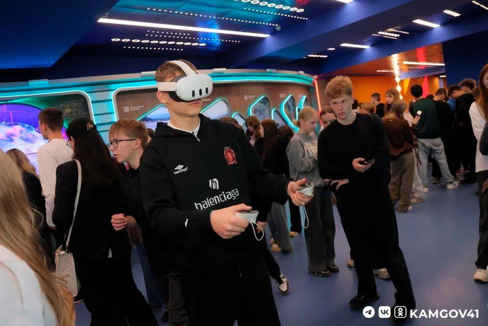 В Москве на площадке национального центра «Россия» стартовал форум школьников, который является ключевым мероприятием фестиваля «Дни регионов Дальнего Востока в Москве» В Москве на площадке национального центра «Россия» стартовал форум школьников, который является ключевым мероприятием фестиваля «Дни регионов Дальнего Востока в Москве»