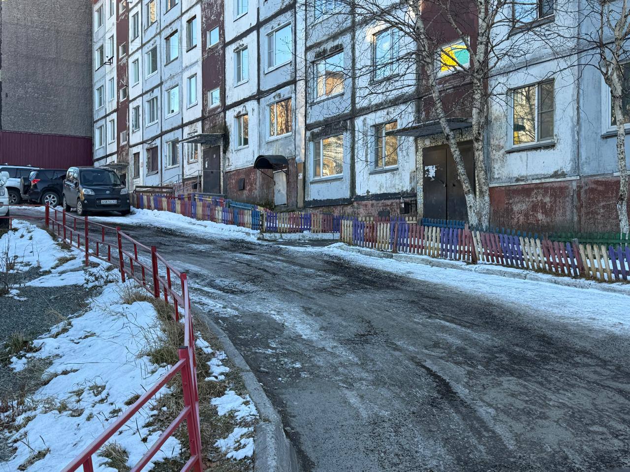 Город день за днем. 9 ноября 2025 года Техника работает на главных магистралях, внутриквартальных проездах, подъездах к объектам социальной сферы Город день за днем. 9 ноября 2025 года Техника работает на главных магистралях, внутриквартальных проездах, подъездах к объектам социальной сферы