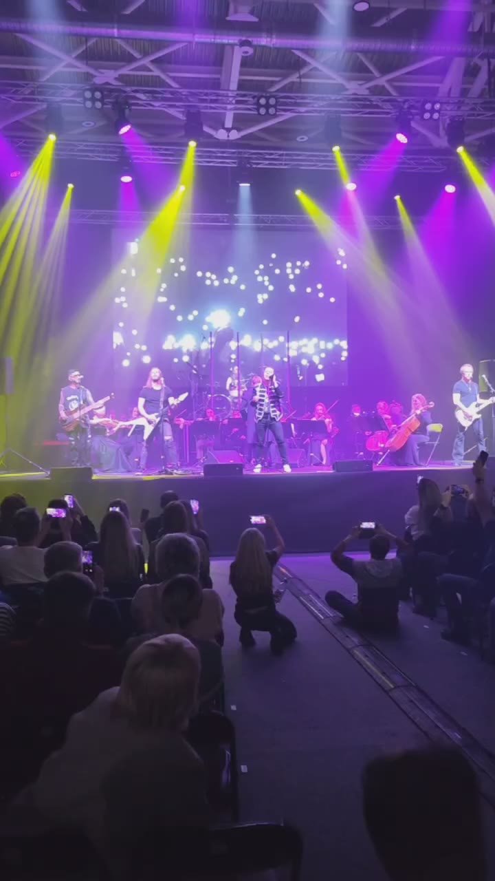 Это было незабываемо!. Концерт tribute show SCORPIONS Symphony of Glory прошёл вчера в ФОК «Водник»