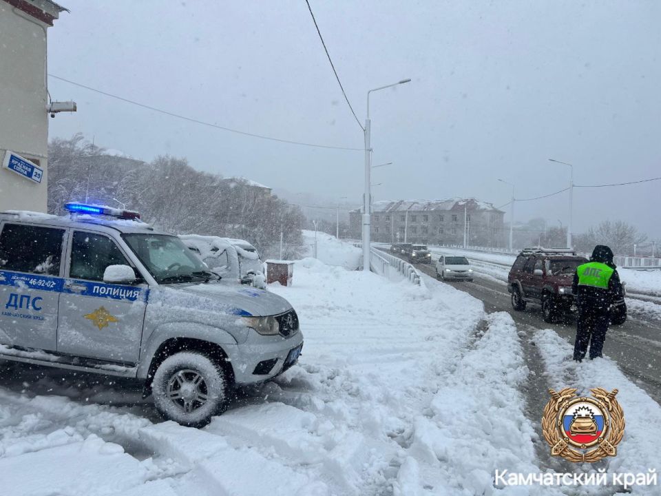 Сотрудники ГИБДД работают в усиленном режиме