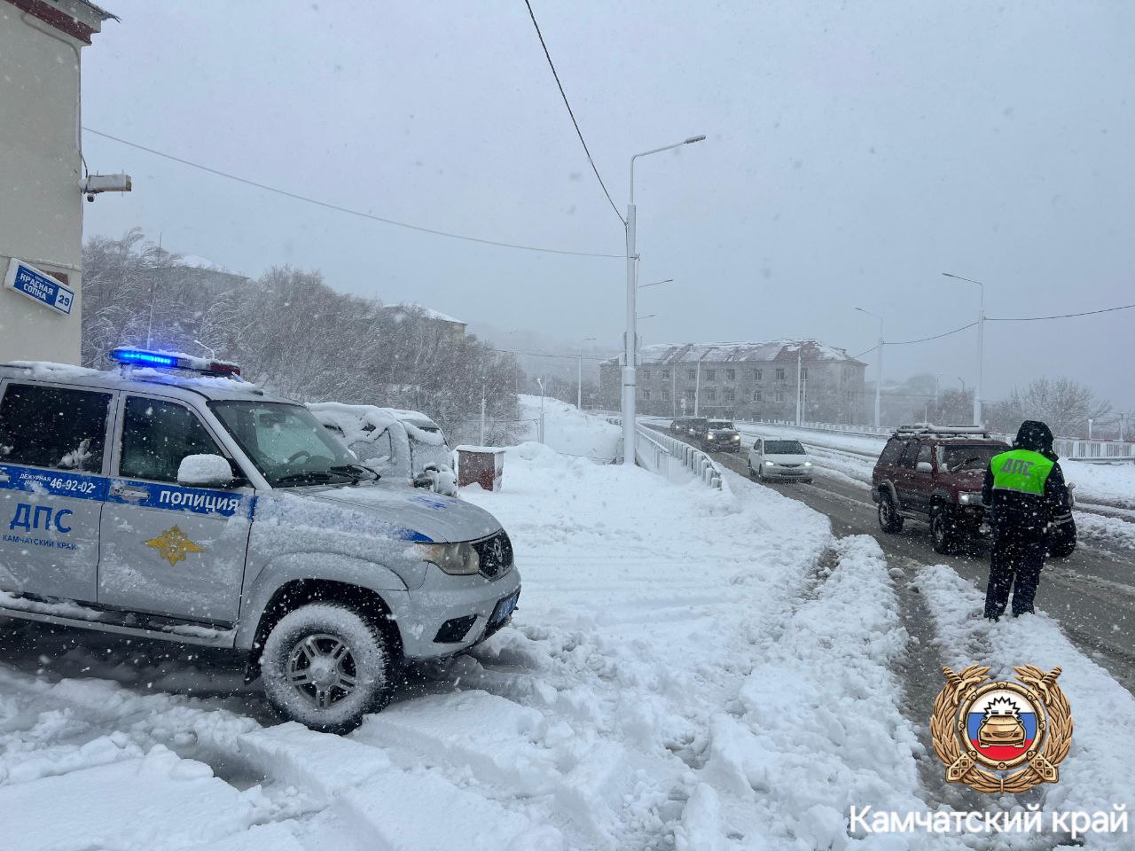 Сотрудники ГИБДД работают в усиленном режиме