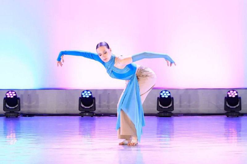 Коллектив Центра детского творчества города Елизово «Фейерверк» завоевал Гран-при на международном конкурсе в Санкт-Петербурге Коллектив Центра детского творчества города Елизово «Фейерверк» завоевал Гран-при на международном конкурсе в Санкт-Петербурге