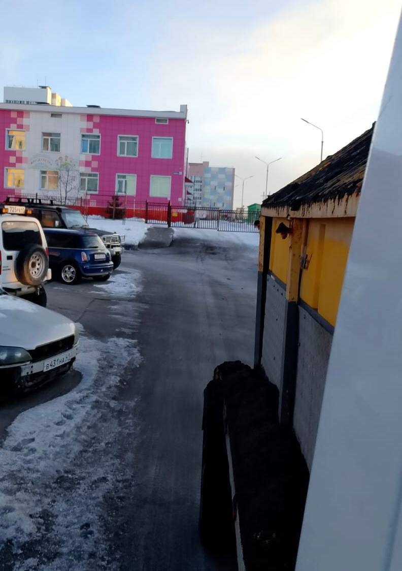 Город день за днем. 13 ноября 2025 года В Петропавловске-Камчатском продолжаются работы по расчистке городских территорий Город день за днем. 13 ноября 2025 года В Петропавловске-Камчатском продолжаются работы по расчистке городских территорий