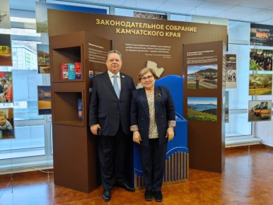 Почетной грамотой Президента России награжден Борис Невзоров