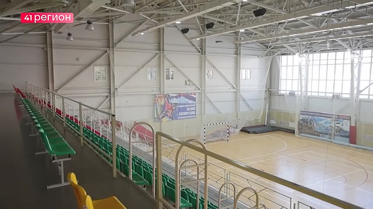 Плановый ремонт крупных спортобъектов провели в столице Камчатки