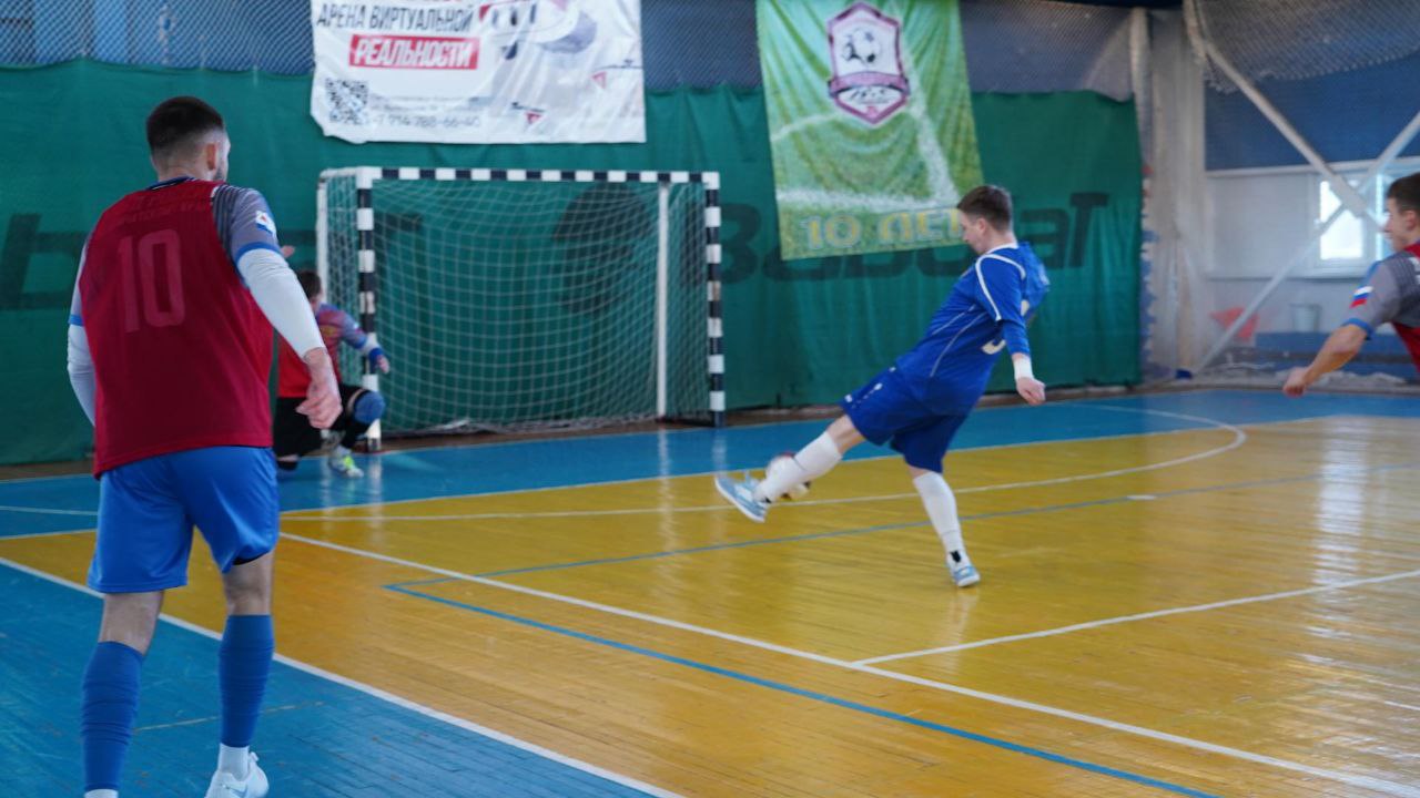 На Камчатке завершилась товарищеская встреча по мини-футболу, посвященная Дню сотрудника органов внутренних дел На Камчатке завершилась товарищеская встреча по мини-футболу, посвященная Дню сотрудника органов внутренних дел