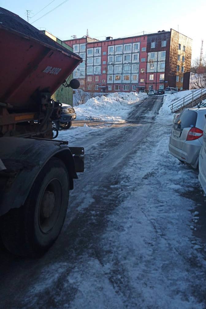 Город день за днем. 14 ноября 2025 года В Петропавловске-Камчатском продолжаются работы по расчистке городских территорий Город день за днем. 14 ноября 2025 года В Петропавловске-Камчатском продолжаются работы по расчистке городских территорий