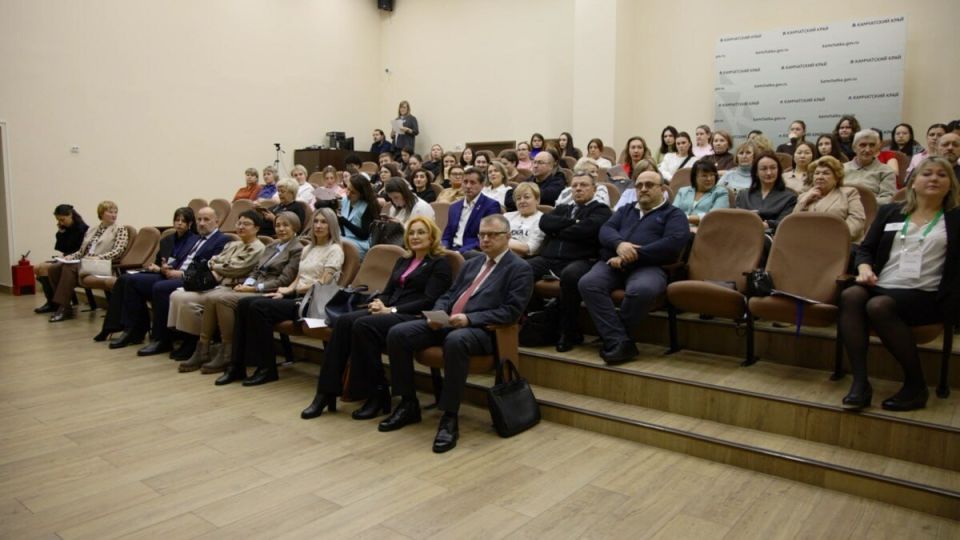 Камчатские врачи обсудили бережливые технологии в родовспоможении