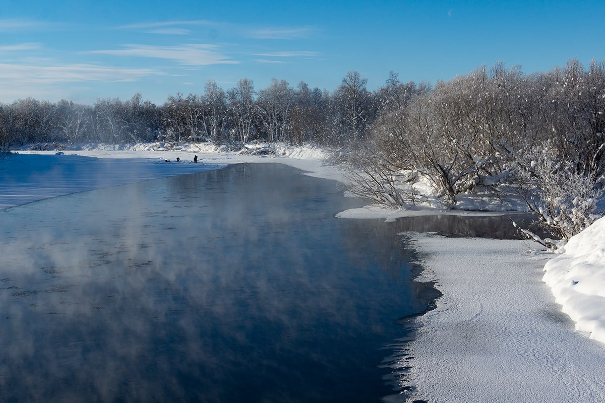 Тонким льдом покрылись реки Камчатки