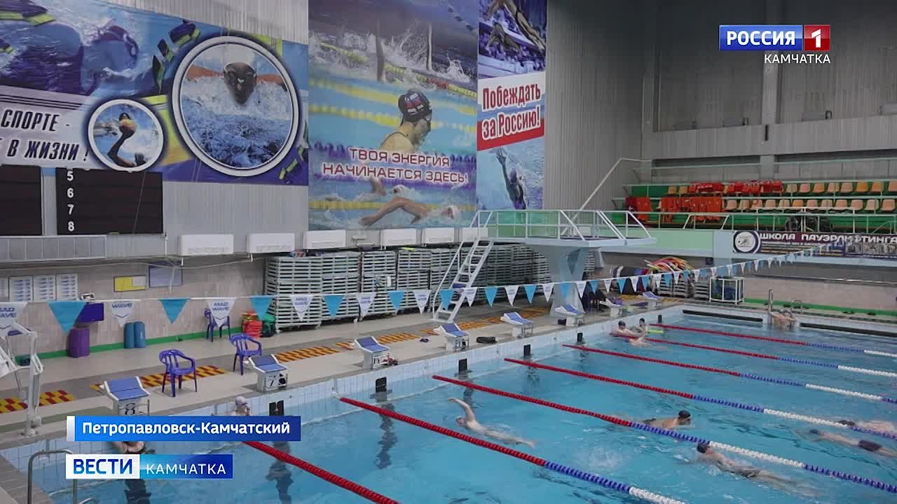 Продолжается плановый ремонт крупных спортивных объектов