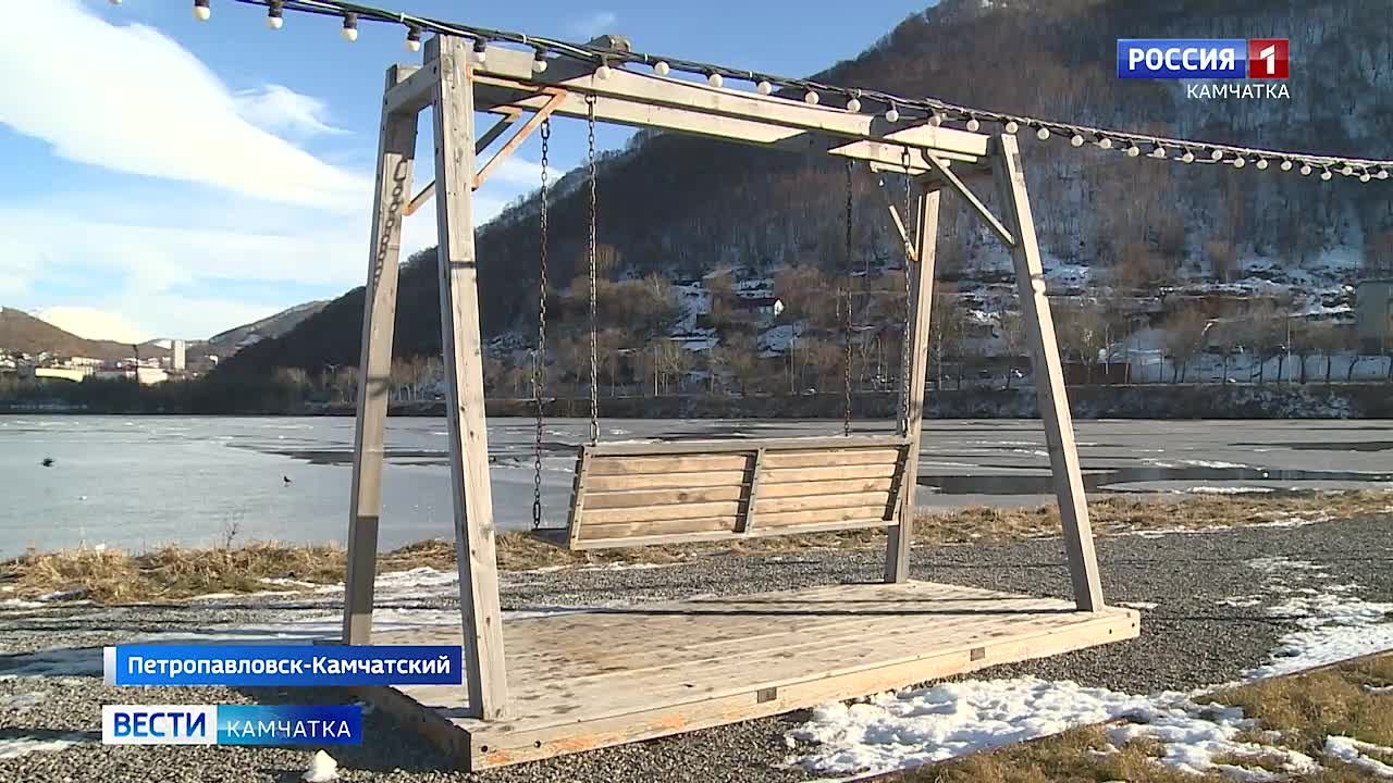 В связи с влиянием циклона и выпадением осадков в виде дождя, на водоёмах было отмечено уменьшение ледяного покрова