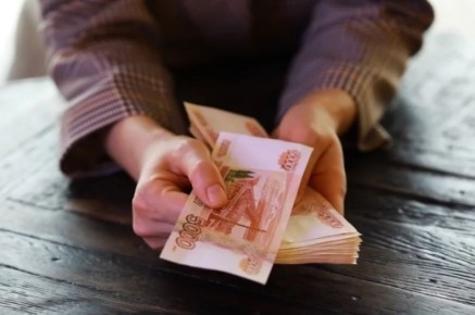 В Петропавловске сотрудницам семейного центра не выплатили 150 тысяч рублей при расчете